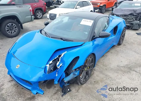 2024 Lotus Emira V6 First Edition z USA, uszkodzony, nr VIN SCCLEKAX1RHB13414